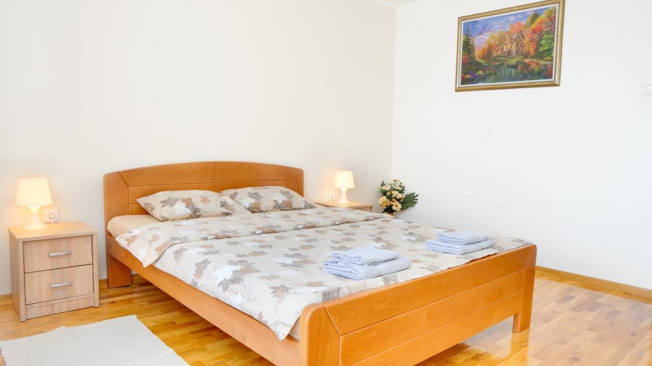 Milica 65M2, Free Parking & Wi-Fi Lejlighed Novi Sad Eksteriør billede