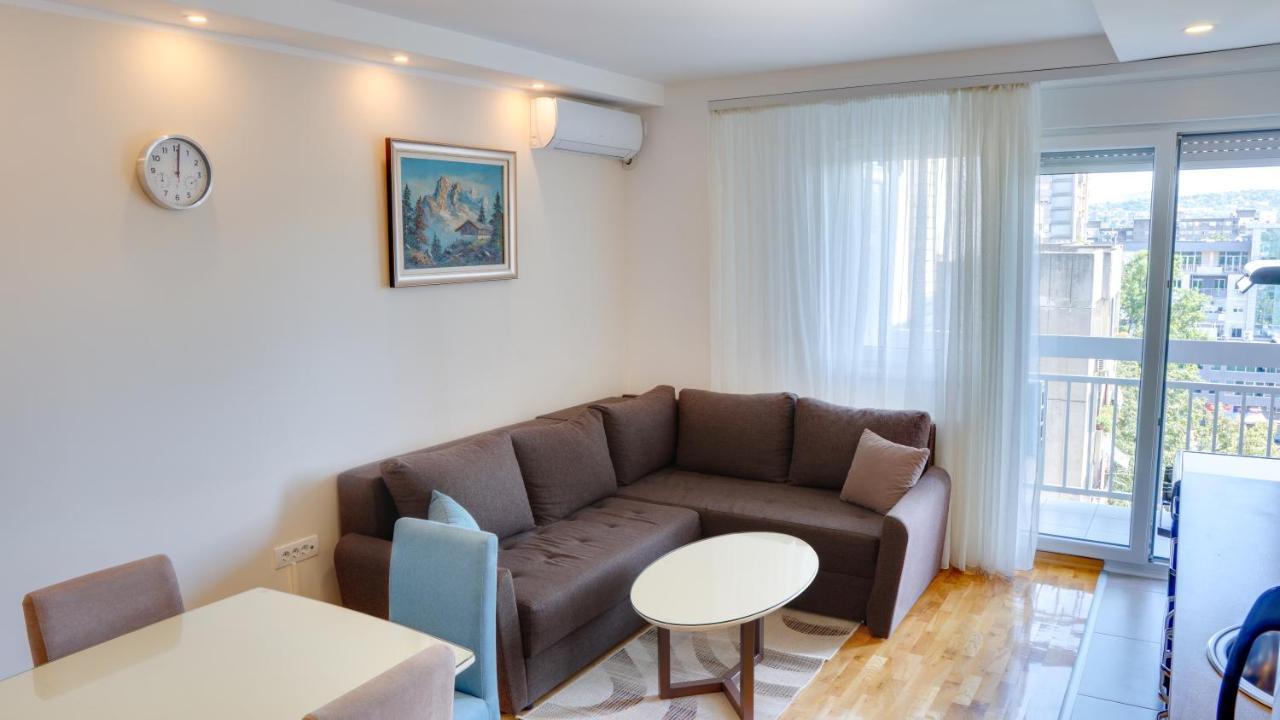 Milica 65M2, Free Parking & Wi-Fi Lejlighed Novi Sad Eksteriør billede
