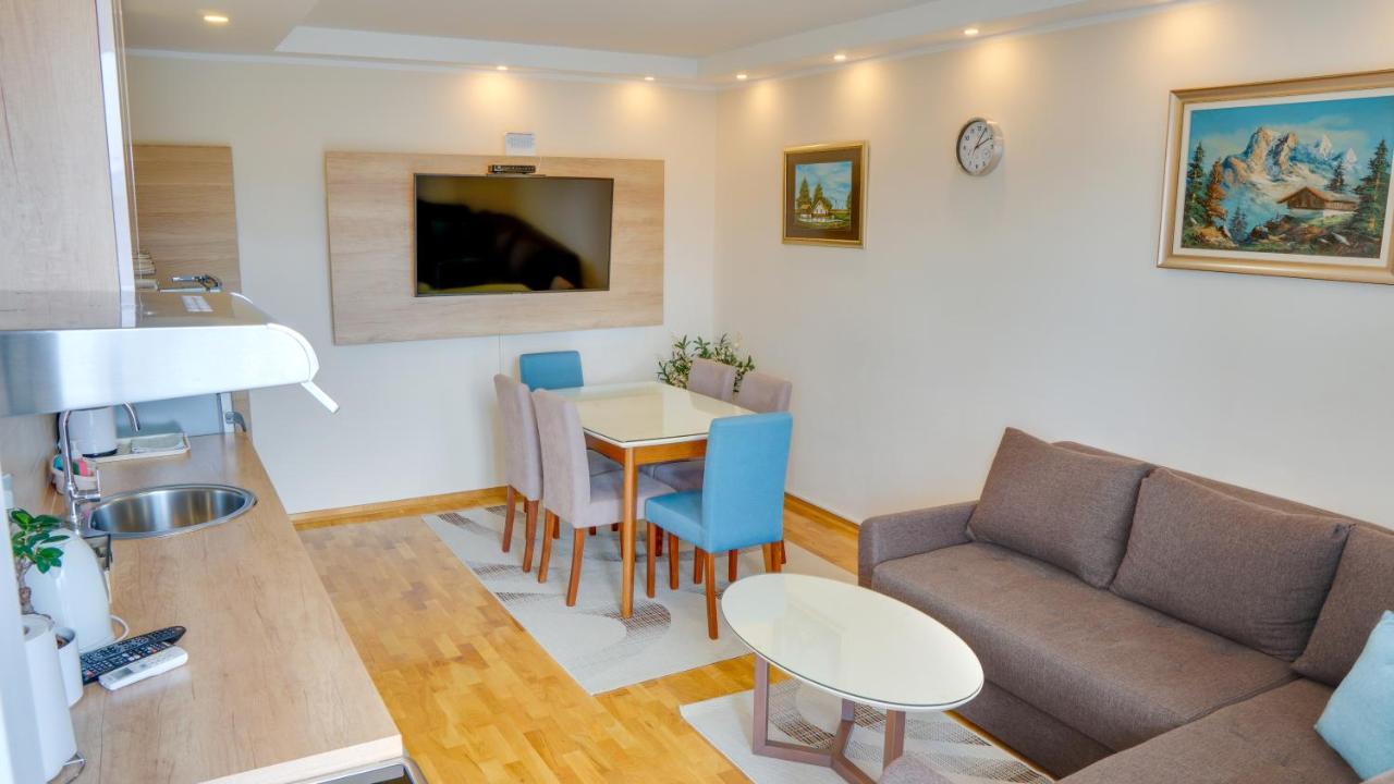 Milica 65M2, Free Parking & Wi-Fi Lejlighed Novi Sad Eksteriør billede