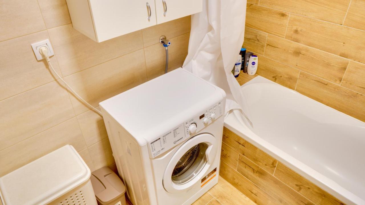 Milica 65M2, Free Parking & Wi-Fi Lejlighed Novi Sad Eksteriør billede