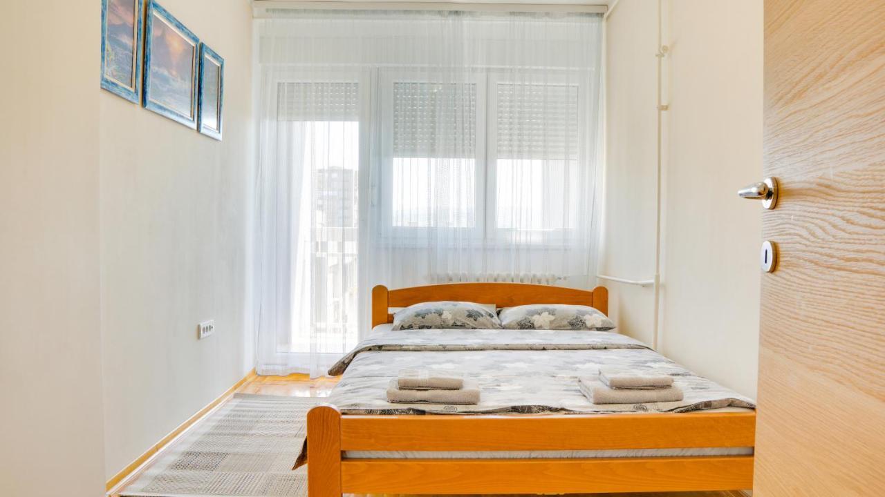 Milica 65M2, Free Parking & Wi-Fi Lejlighed Novi Sad Eksteriør billede